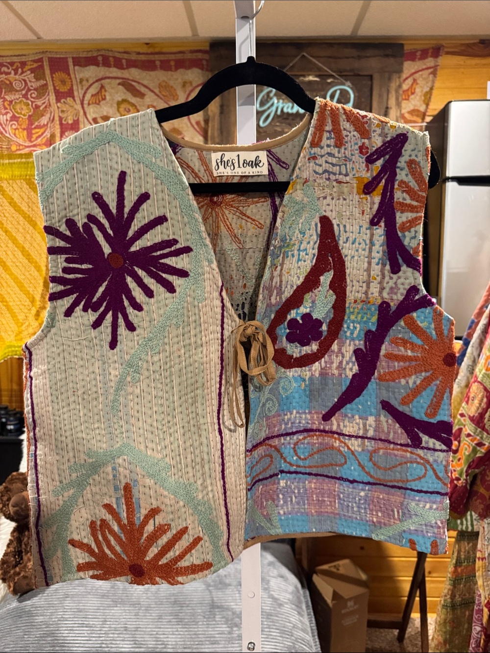 SUZANI KANTHA VEST VINTAGE
